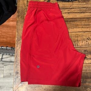 Lululemon Mens Shorts medium 6 inch seam
